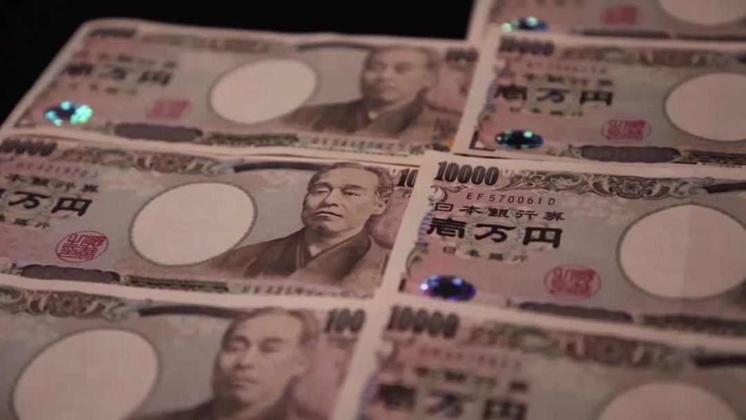 美日出手支撑日元的资料画面